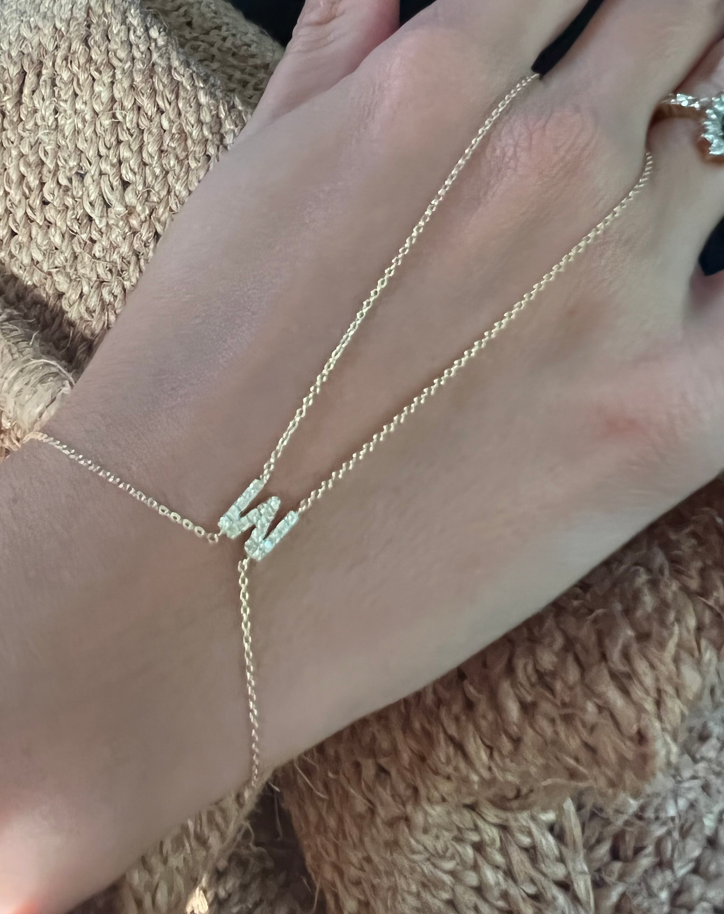 Handname Ouro 18k com Brilhantes