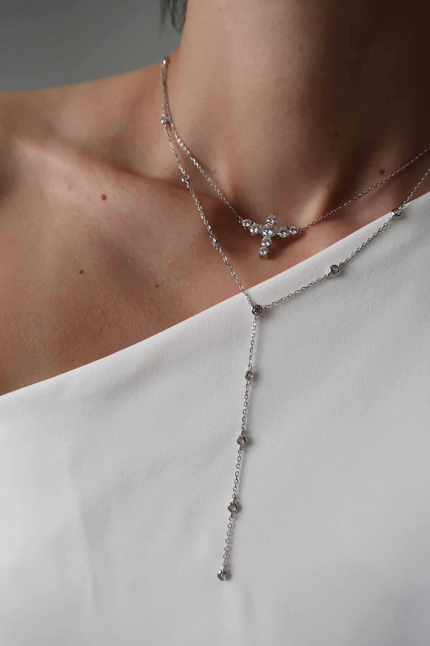 Colar Moissanite Divino Espírito Santo